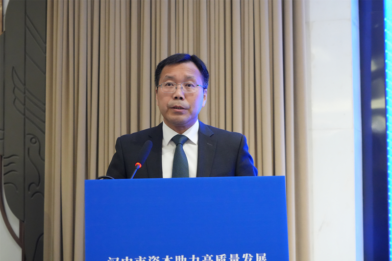 董事長發(fā)言.jpg